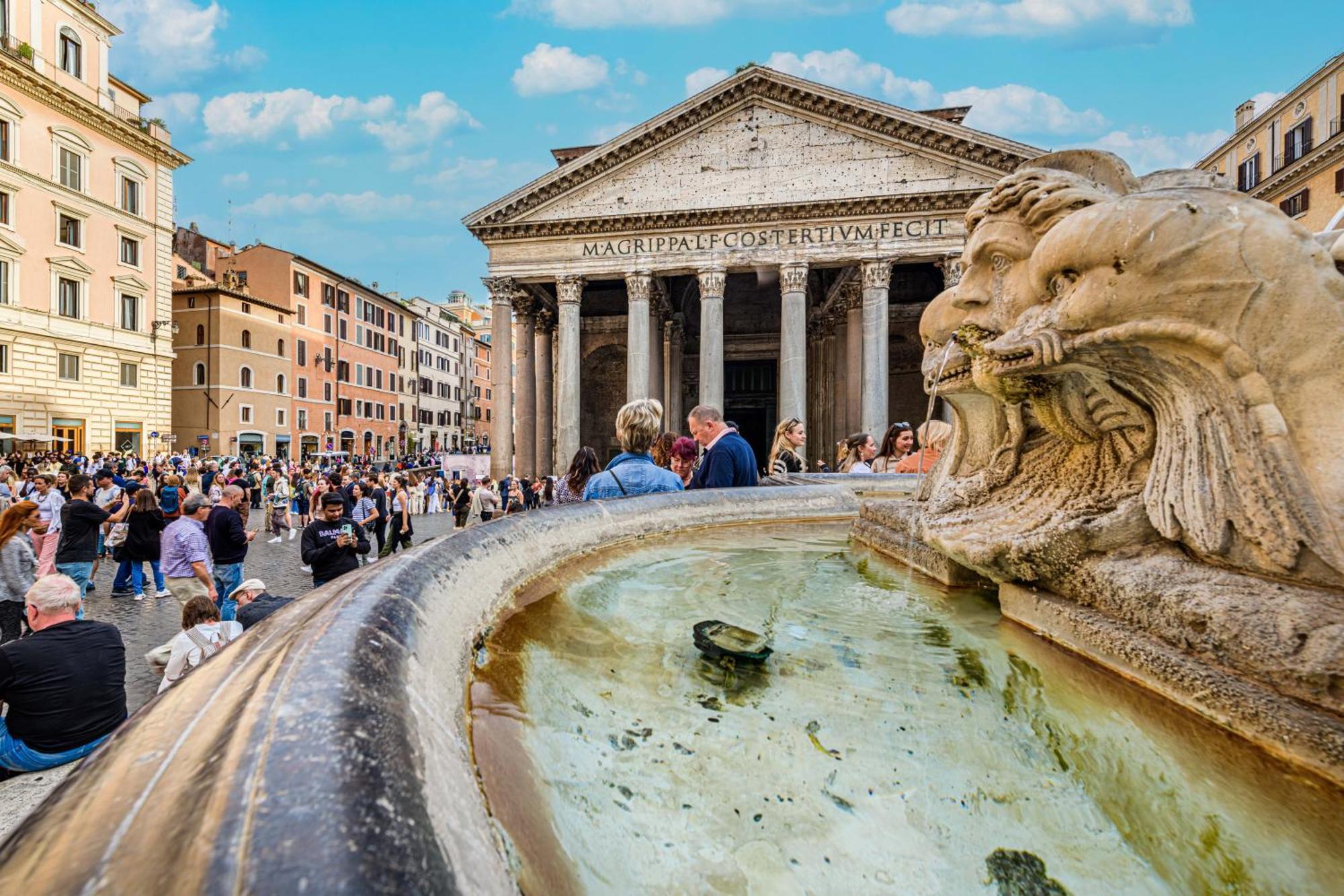 Deluxe Apartments Pantheon Rome Exterior photo